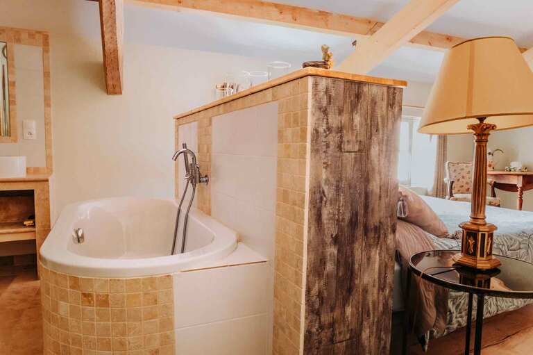 chambre avec baignoire gite Chateauneuf du Pape